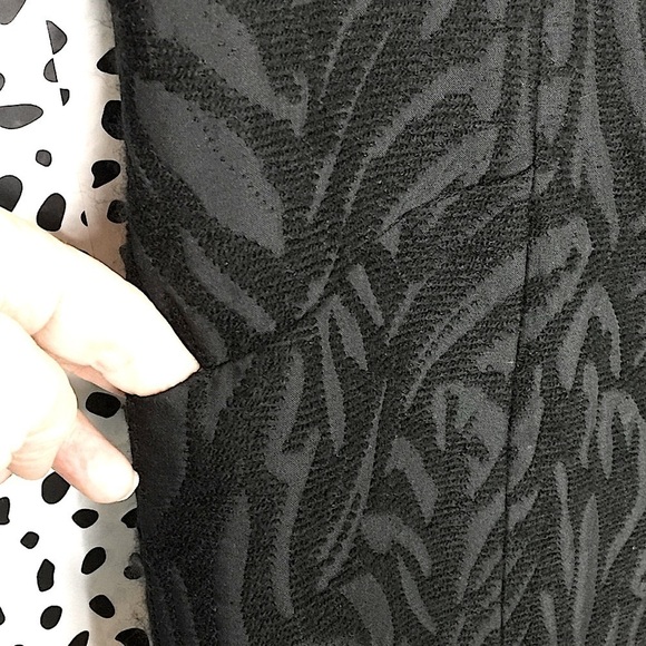 𝅺DANA Buchman Vintage Black on Black Zebra Print Evening Coat Size Medium - Picture 5 of 7